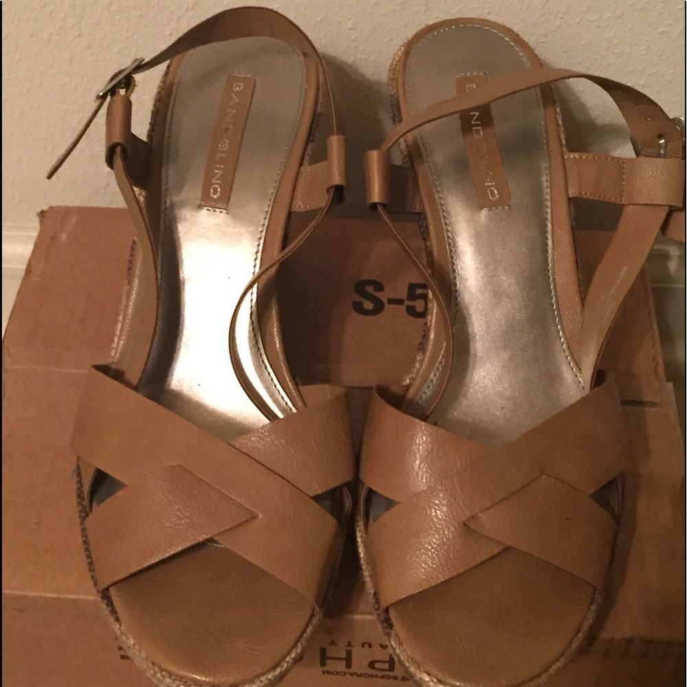 Neutral Wedges to go with everything